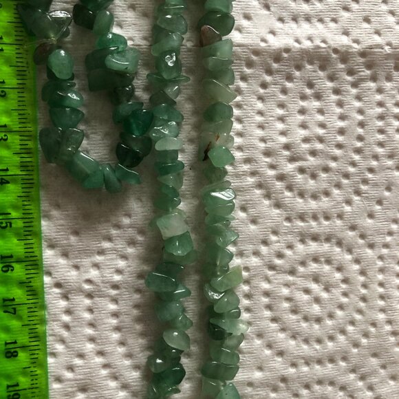 Green Aventurine? chip stone necklace and bracelet set handmade - Picture 5 of 6